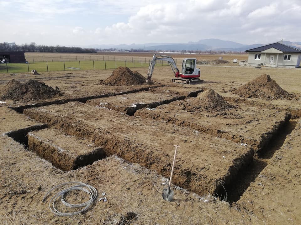 Earthworks / manual, mini excavator /